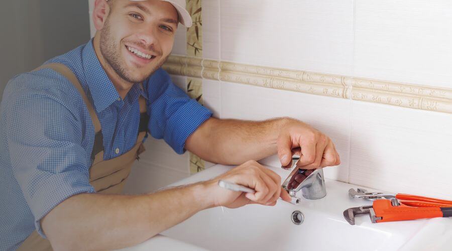 Local expert plumbing services in What Cheer, IA